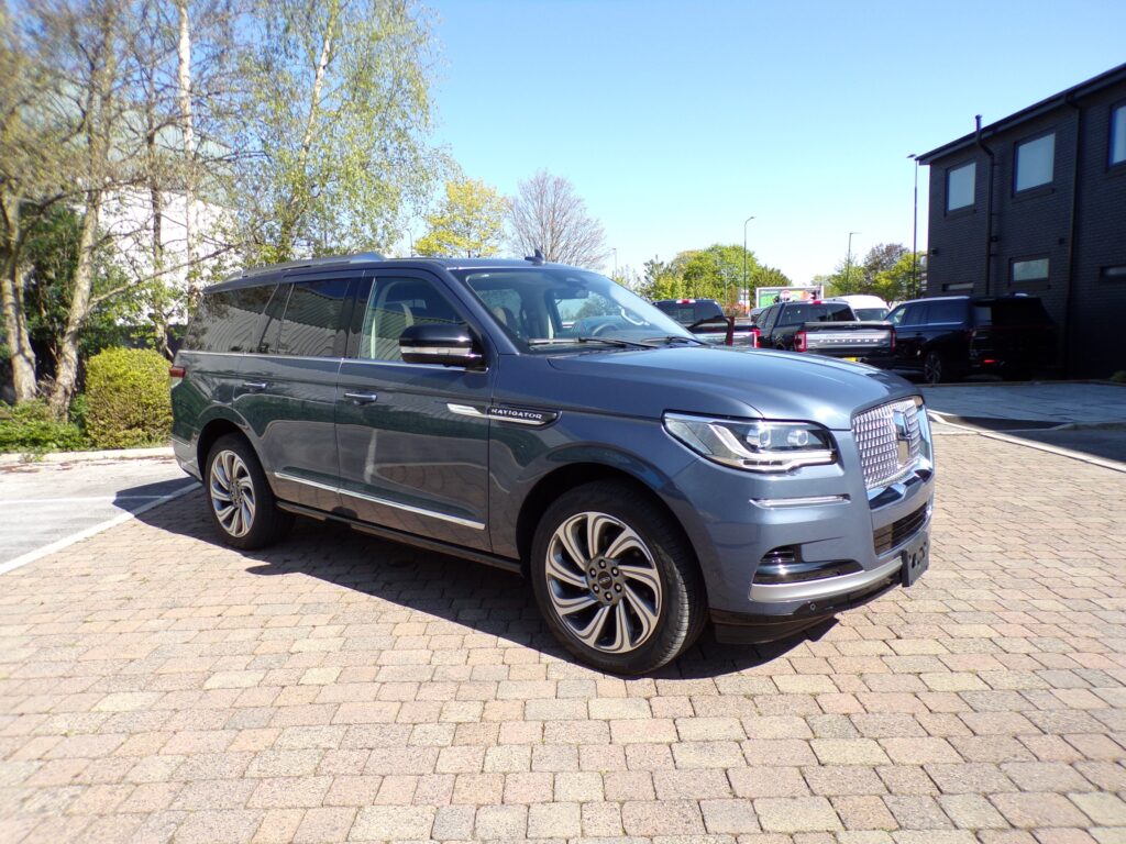 Lincoln Navigator